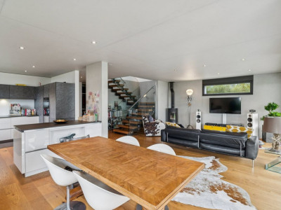 Entre lac et vignes - Maison dexception au coeur du Vully image 2