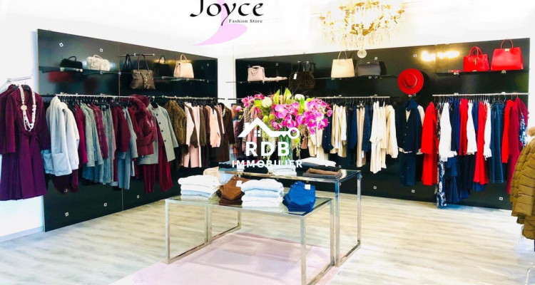 Local commercial disponible immédiatement à Sion cour de gare image 2