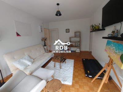 Appartement de 3 pièces au 2ème étage situé à Genève 1202 image 1
