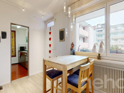 2.5-Zimmer-Wohnung mit Balkon an beliebter Lage in Wetzikon image 3