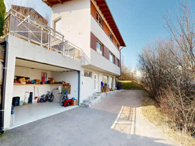 Maison familiale lumineuse avec vaste terrasse image 3