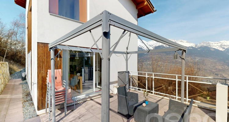 Maison familiale lumineuse avec vaste terrasse image 11