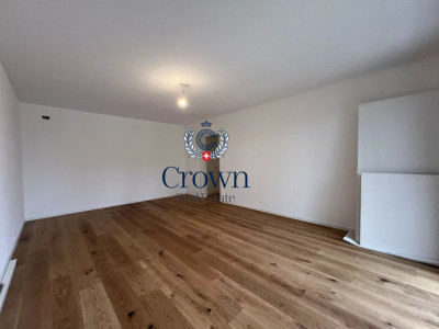 Character and volume image 4