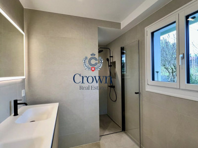 Character and volume image 10