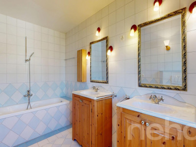 Maison jumelée avec grand jardin et volumes généreux image 10