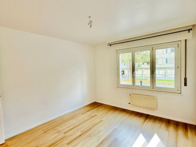 APPARTEMENT TRAVERSANT 82 M2 - 4 PCES ! HYPER-CENTRE SION  image 8