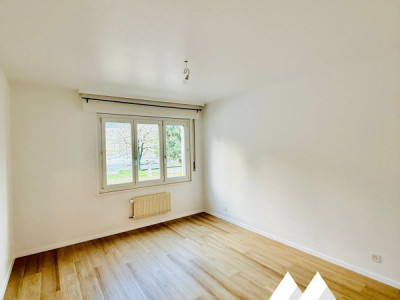 APPARTEMENT TRAVERSANT 82 M2 - 4 PCES ! HYPER-CENTRE SION  image 9