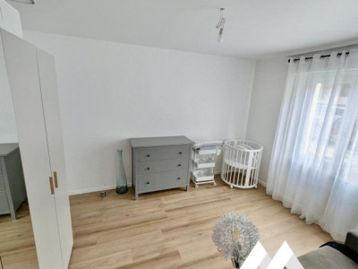 APPARTEMENT TRAVERSANT 82 M2 - 4 PCES ! HYPER-CENTRE SION  image 12