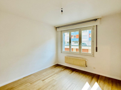 APPARTEMENT TRAVERSANT 82 M2 - 4 PCES ! HYPER-CENTRE SION  image 13