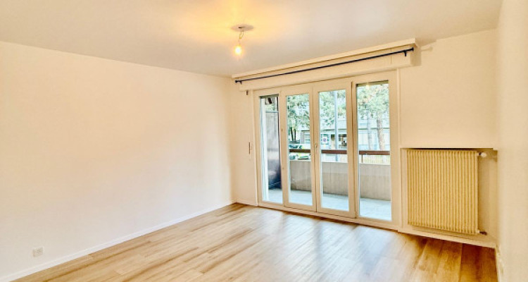 APPARTEMENT TRAVERSANT 82 M2 - 4 PCES ! HYPER-CENTRE SION  image 2