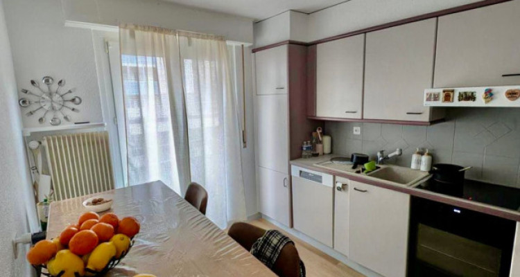 APPARTEMENT TRAVERSANT 82 M2 - 4 PCES ! HYPER-CENTRE SION  image 5