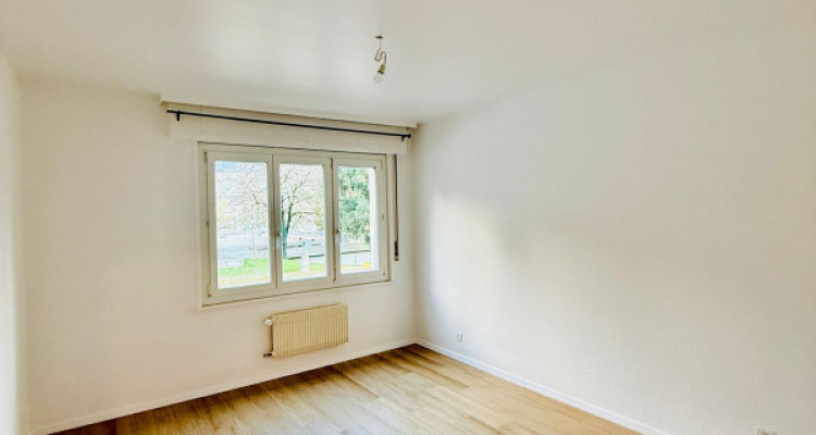 APPARTEMENT TRAVERSANT 82 M2 - 4 PCES ! HYPER-CENTRE SION  image 9