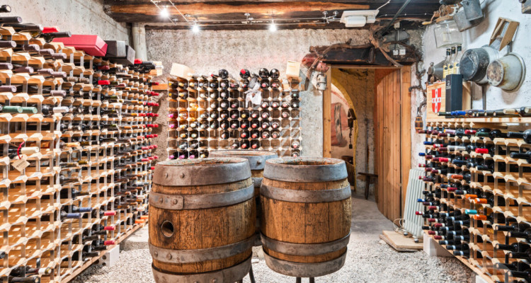 Ensemble immobilier d?exception Maison darchitecte + Raccard + locaux image 9