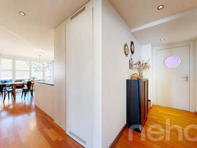 Moderne 3.5-Zimmerwohnung mit Balkon und Einstellhallenplatz image 5