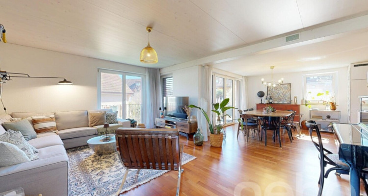 Moderne 3.5-Zimmerwohnung mit Balkon und Einstellhallenplatz image 1