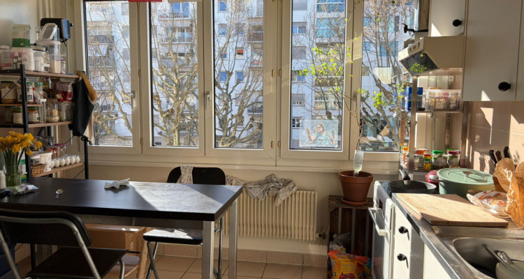 appartement de 5 pièces situé aux Petit Saconnex  image 2