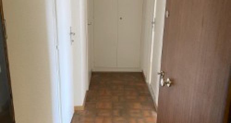 Appartement 2,5 pièces situé à Thônex image 3