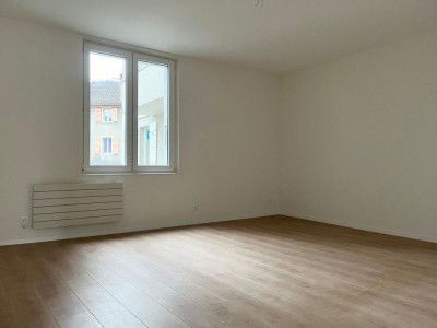 Objet rare - Ravissant triplex 4.5 pièces au coeur du vieux village de Collombey image 7