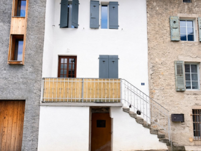 Objet rare - Ravissant triplex 4.5 pièces au coeur du vieux village de Collombey image 2
