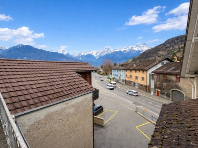 Objet rare - Ravissant triplex 4.5 pièces au coeur du vieux village de Collombey image 1