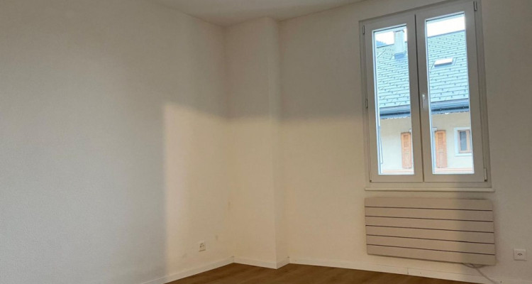 Objet rare - Ravissant triplex 4.5 pièces au coeur du vieux village de Collombey image 5