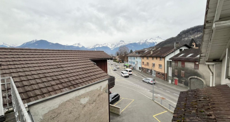 Objet rare - Ravissant triplex 4.5 pièces au coeur du vieux village de Collombey image 9