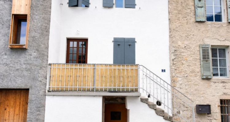 Objet rare - Ravissant triplex 4.5 pièces au coeur du vieux village de Collombey image 2