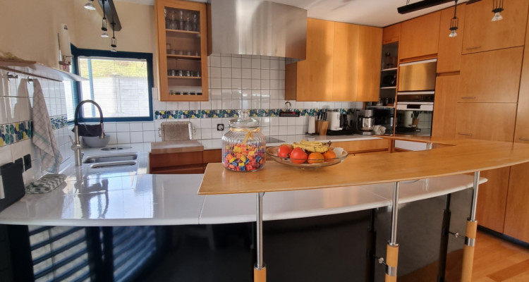 Villa individuelle de 7,5 pièces  image 6