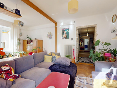 Immeuble mixte 2 Commerces + 3.5 + 8.5 en duplex image 9