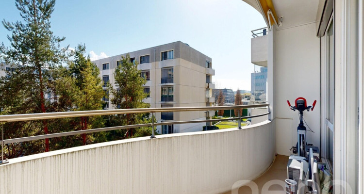 En face du parc de la résidence image 4