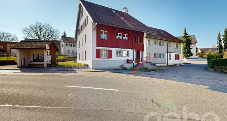 Stilvolle 4.5-Zimmer-Attika-Maisonette mit Charme und Komfort image 1