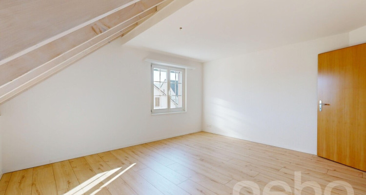 Stilvolle 4.5-Zimmer-Attika-Maisonette mit Charme und Komfort image 5