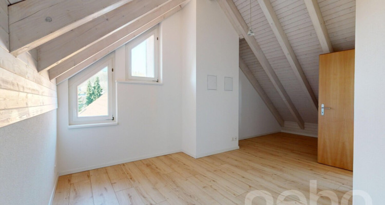 Stilvolle 4.5-Zimmer-Attika-Maisonette mit Charme und Komfort image 7