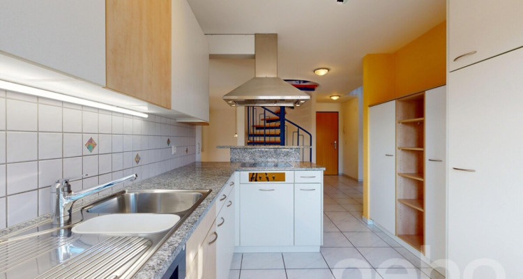 Stilvolle 4.5-Zimmer-Attika-Maisonette mit Charme und Komfort image 8