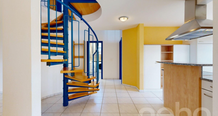 Stilvolle 4.5-Zimmer-Attika-Maisonette mit Charme und Komfort image 12