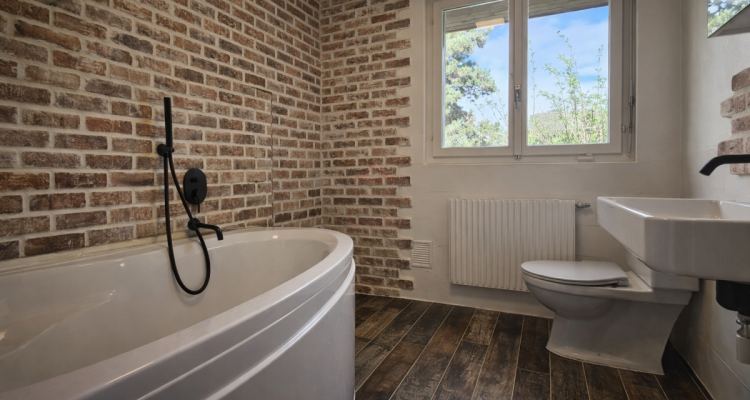 Élégante villa individuelle aux volumes généreux sur parcelle arborée de 1088 m² image 9