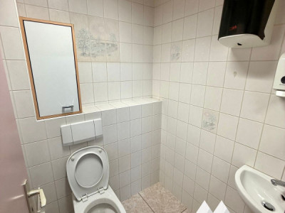 Surface commerciale idéalement située au centre de Riddes image 5