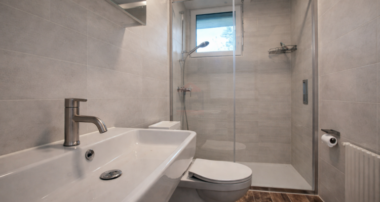 Élégante villa individuelle aux volumes généreux sur parcelle arborée de 1088 m² image 10