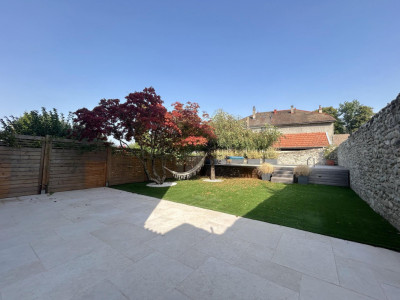 Magnifique maison villageoise avec piscine image 2