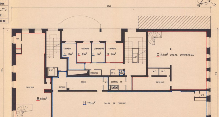 Surface commerciale au centre ville image 2