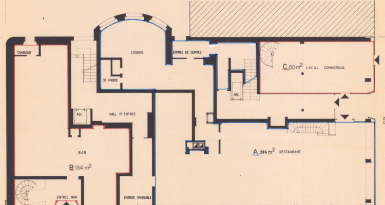 Surface commerciale au centre ville image 4
