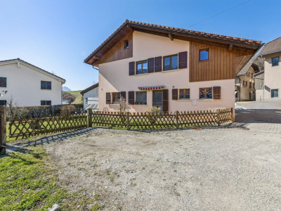 Vivez le confort dune maison performante dans un cadre privilégié à Enney image 1