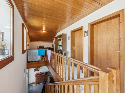 Vivez le confort dune maison performante dans un cadre privilégié à Enney image 4