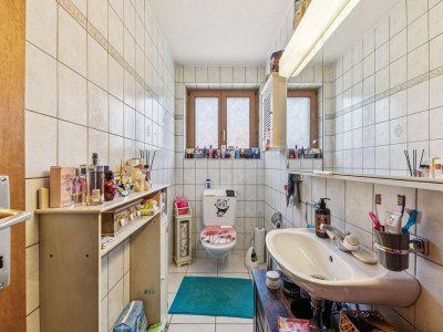 Vivez le confort dune maison performante dans un cadre privilégié à Enney image 6