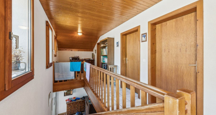 Vivez le confort dune maison performante dans un cadre privilégié à Enney image 4