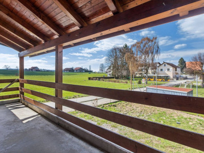 Maison rénovée de 5 pièces avec grand jardin à Villarzel image 7