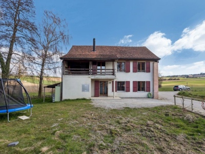 Maison rénovée de 5 pièces avec grand jardin à Villarzel image 9