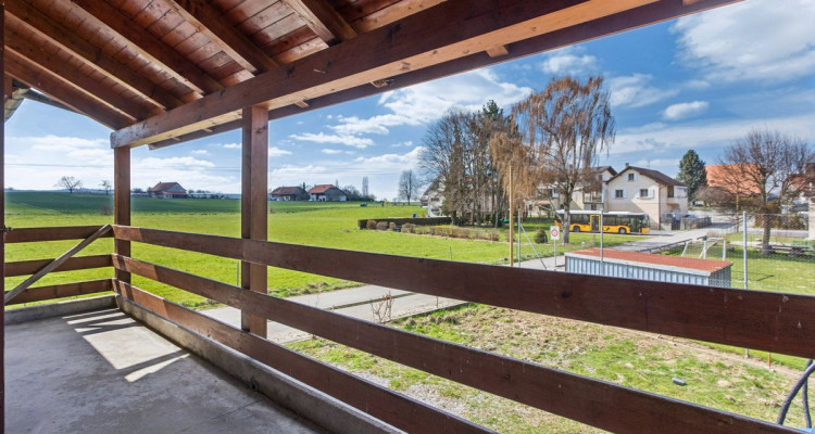 Maison rénovée de 5 pièces avec grand jardin à Villarzel image 7