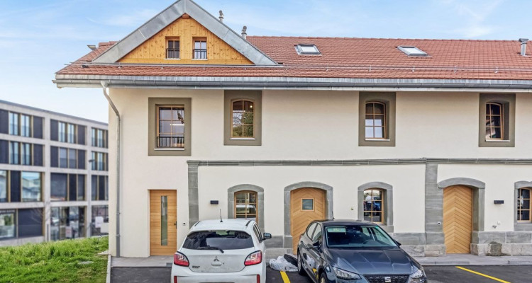 Appartement triplex charmant avec jardin - Romont (FR) image 1