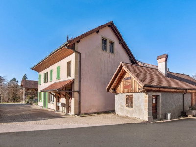 Maison avec trois appartements dans un cadre paisible à Marnand image 11